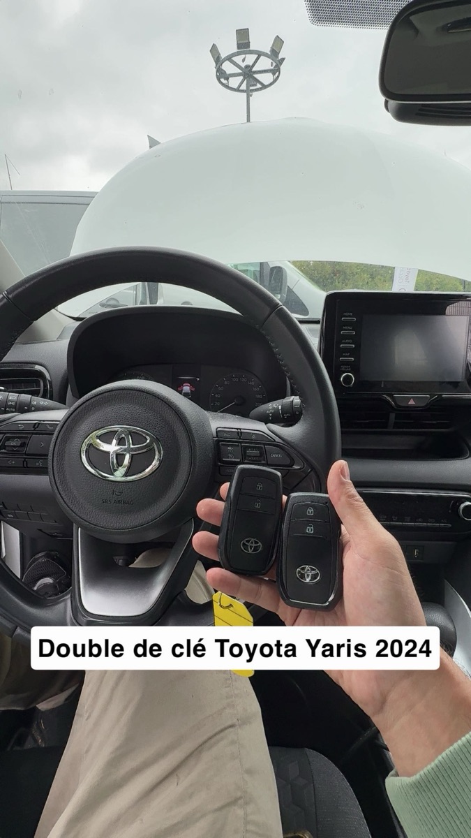 Double de clé Toyota Yaris 2024